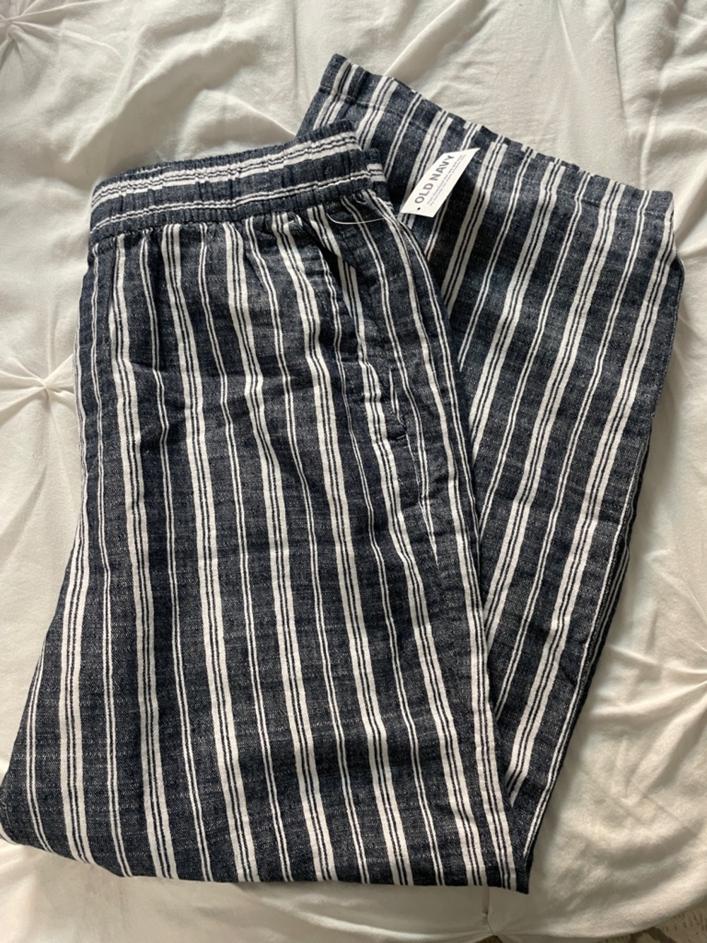 NWT Old Navy Navy and White Vertical-Stripe Wide Leg Linen-Blend Pull On Pants - Picture 6 of 9